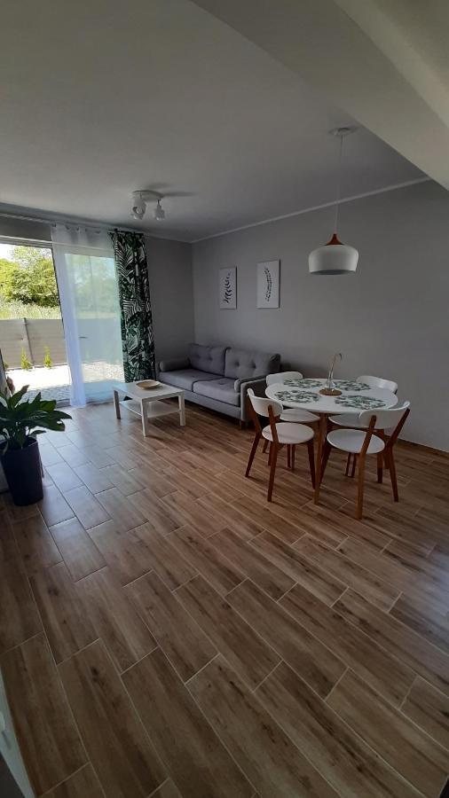 Monti Lägenhet Mosty Exteriör bild