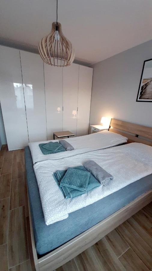 Monti Lägenhet Mosty Exteriör bild